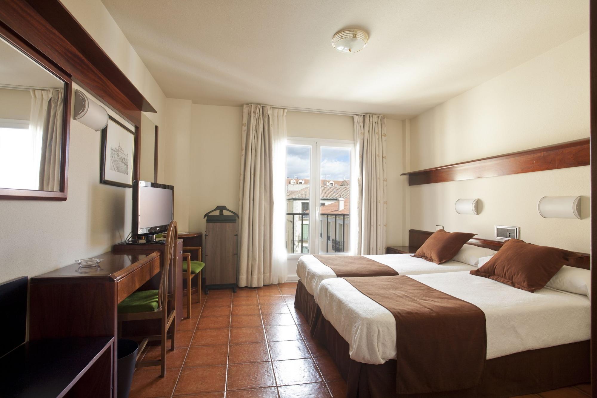 Hotel Florida San Lorenzo de El Escorial Buitenkant foto